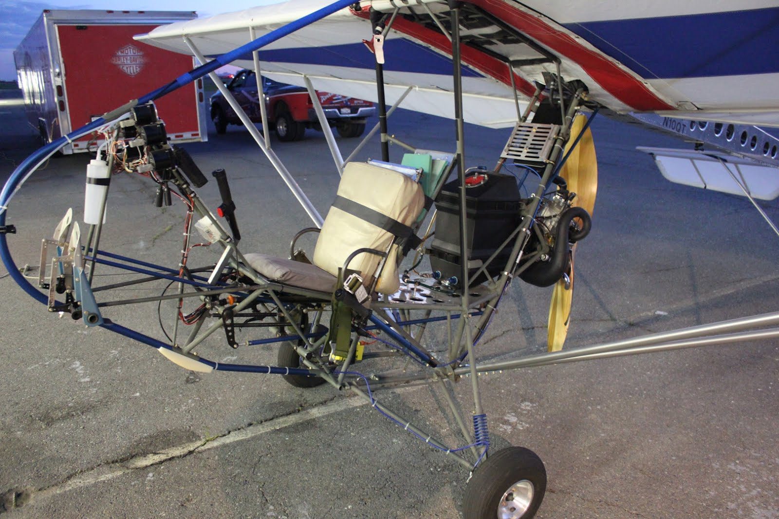 EMG-6 hangar photo
