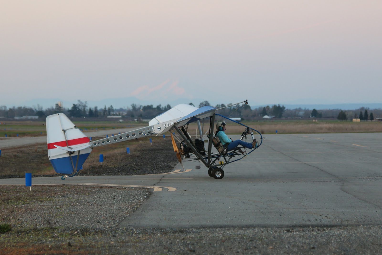 EMG-6 hangar photo