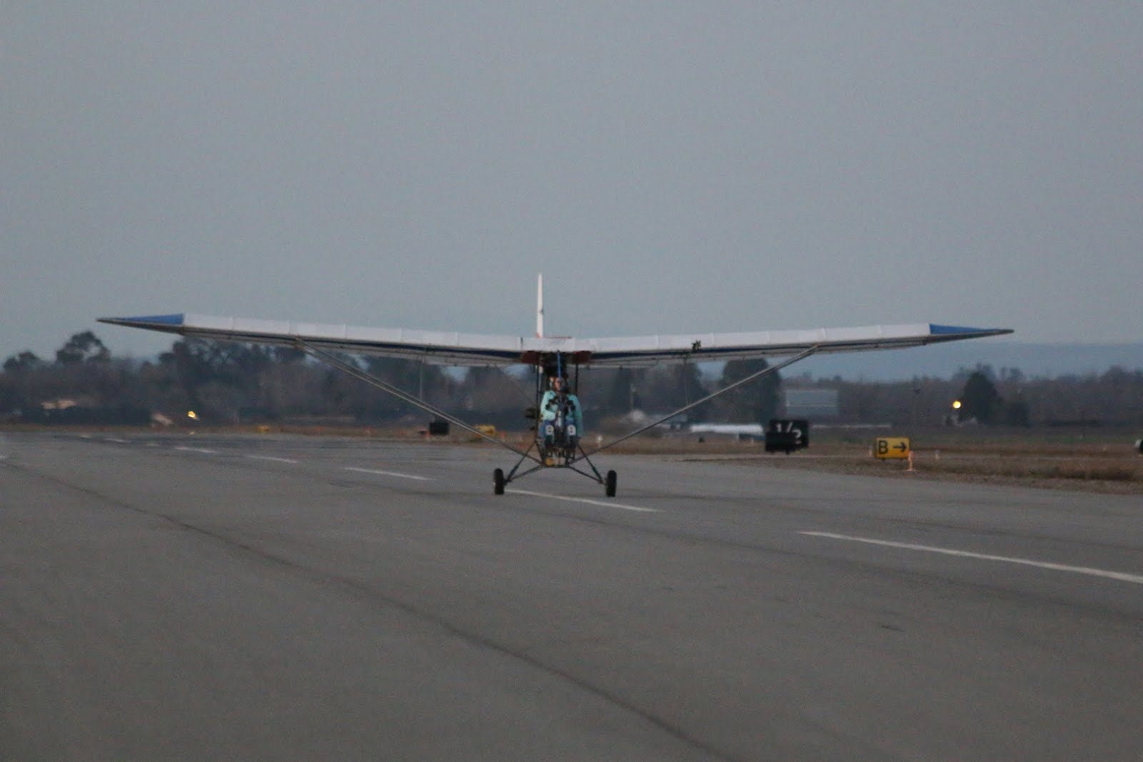 EMG-6 hangar photo