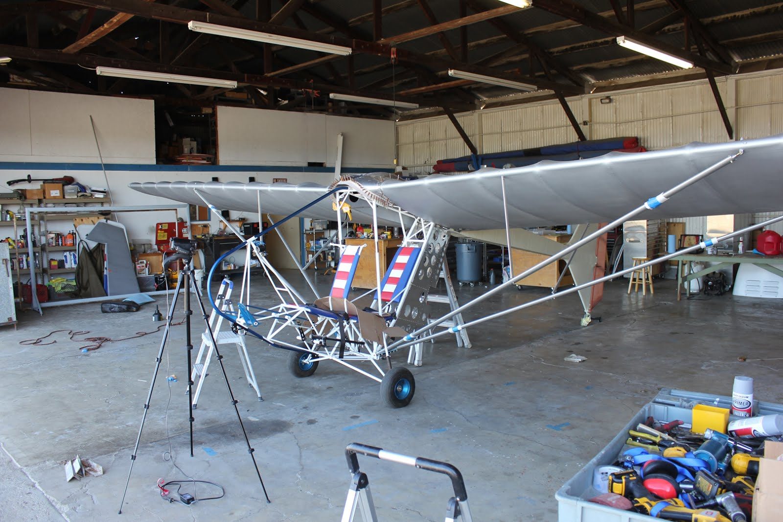EMG-6 hangar photo