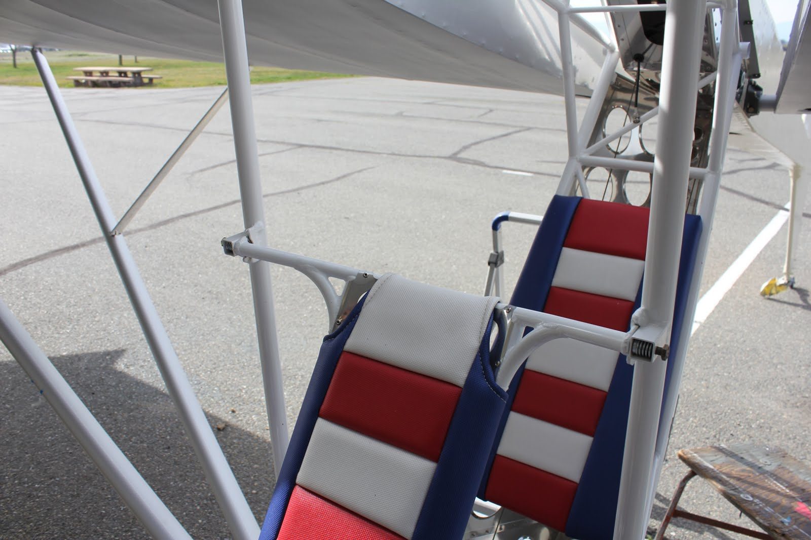 EMG-6 hangar photo