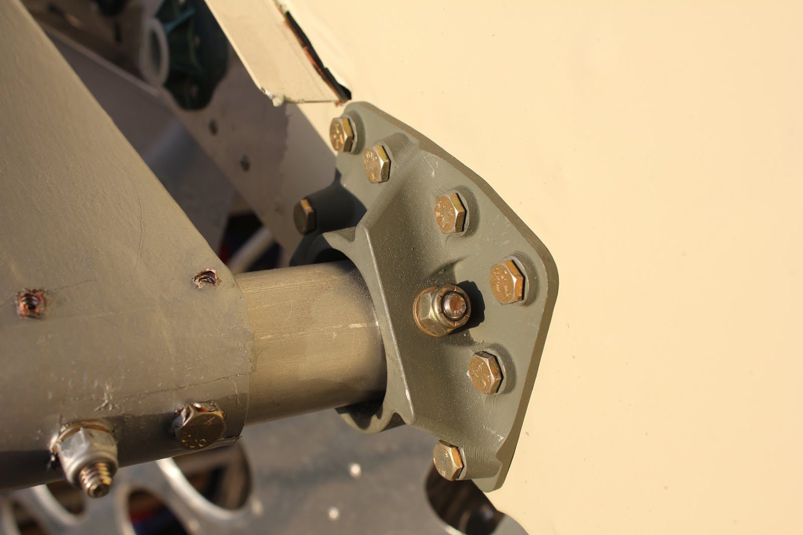 EMG-6 hangar photo