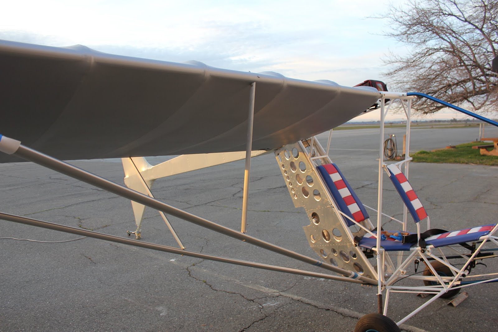 EMG-6 hangar photo